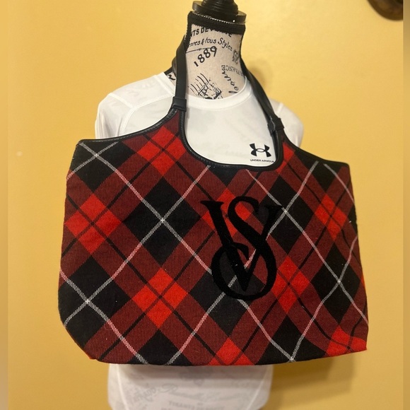Victoria's Secret NWOT Red and Black Checkered Tote - Picture 5 of 8